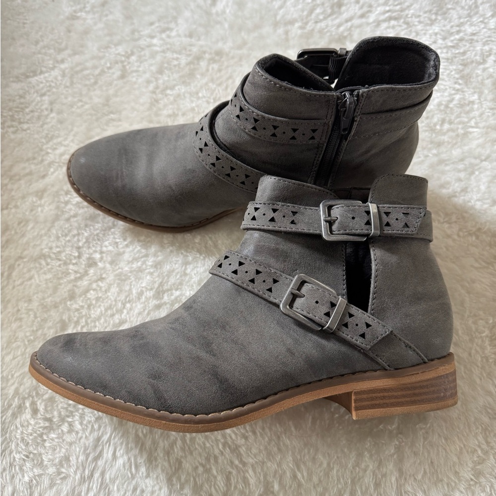 Gray Ankle Boots with Buckle Detail - 8.5